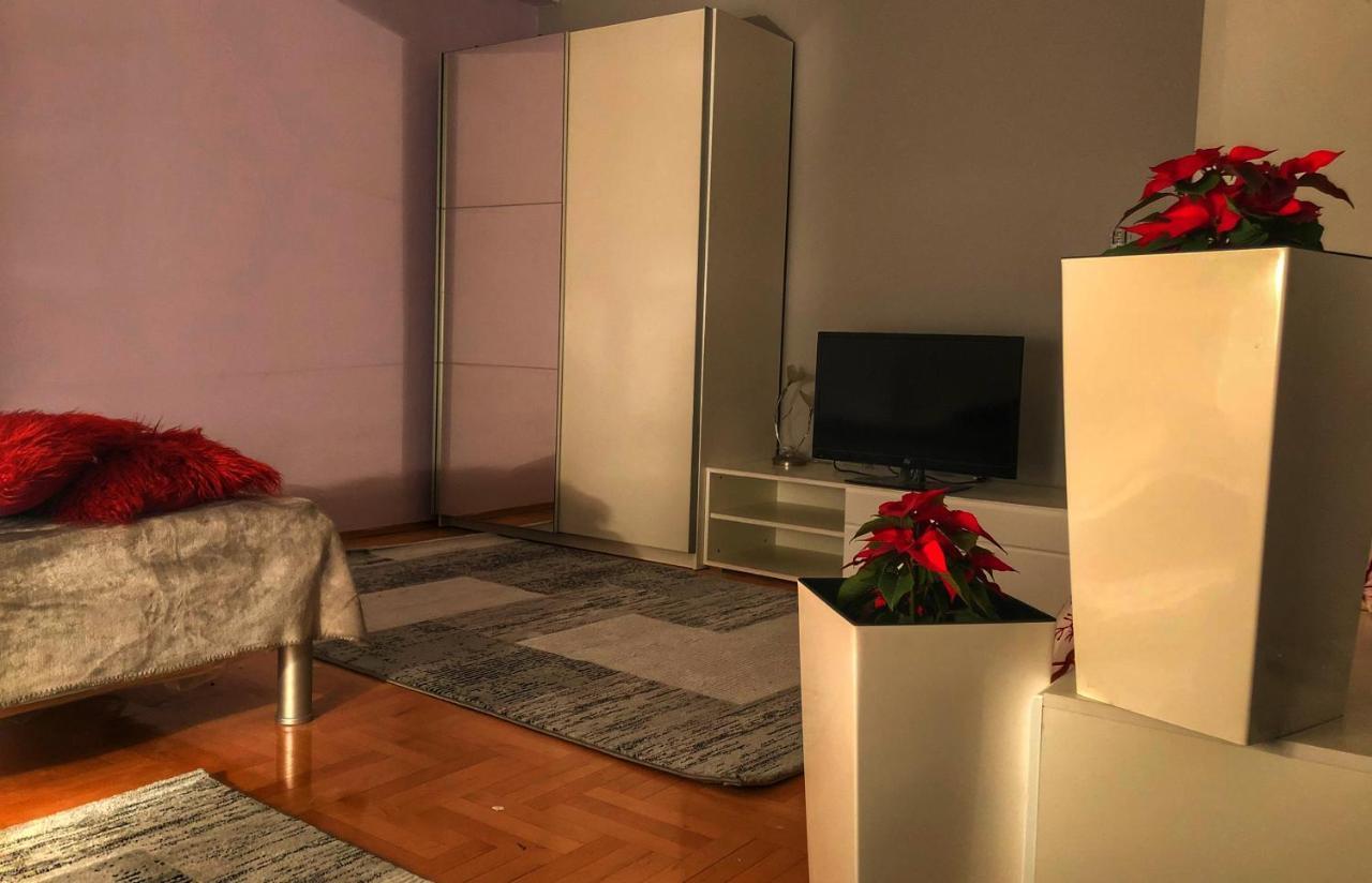 Apartments Near City Center Üsküp Dış mekan fotoğraf