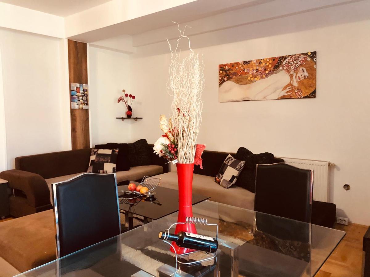 Apartments Near City Center Üsküp Dış mekan fotoğraf