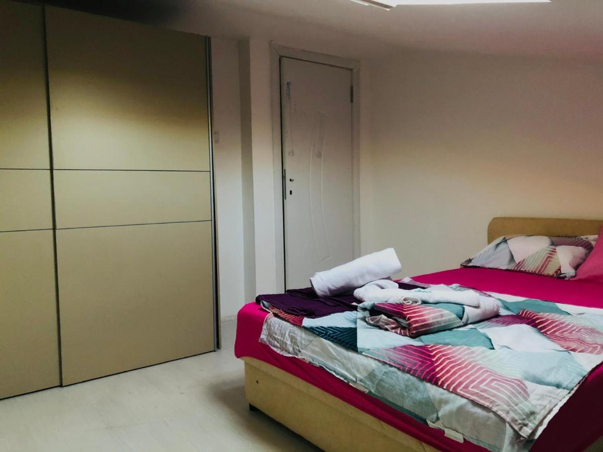 Apartments Near City Center Üsküp Dış mekan fotoğraf